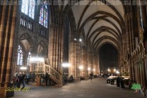 Hohe Pfeiler und Rippengewölbe bestimmen die Architektur des gotischen Langhauses. (Bild: Stefan Siedler)
